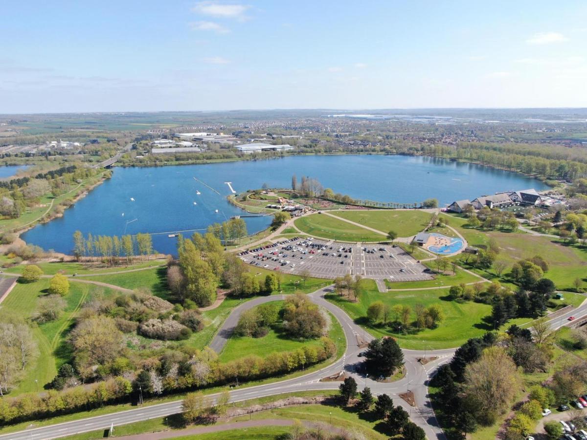 Campbell Park Apartment - City Centre - Free Parking, Balcony, Super-Fast Wifi And Smart Tv With Netflix By Yoko Property Milton Keynes Bagian luar foto