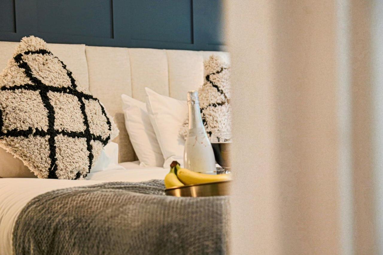 Campbell Park Apartment - City Centre - Free Parking, Balcony, Super-Fast Wifi And Smart Tv With Netflix By Yoko Property Milton Keynes Bagian luar foto